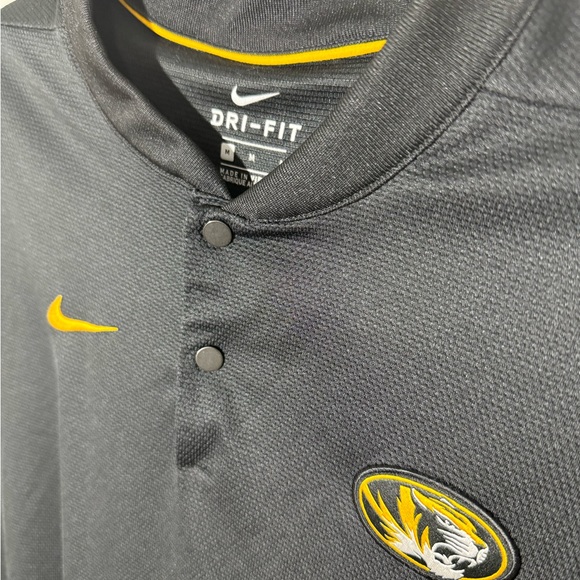 Nike Dri-Fit Mizzou Short Sleeve Medium Shirt Double Buttons - Picture 3 of 4
